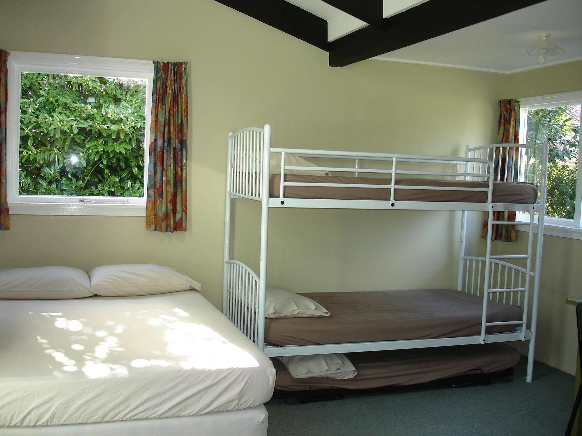 Alpine Holiday Apartments & Campground Hanmer Springs Bagian luar foto
