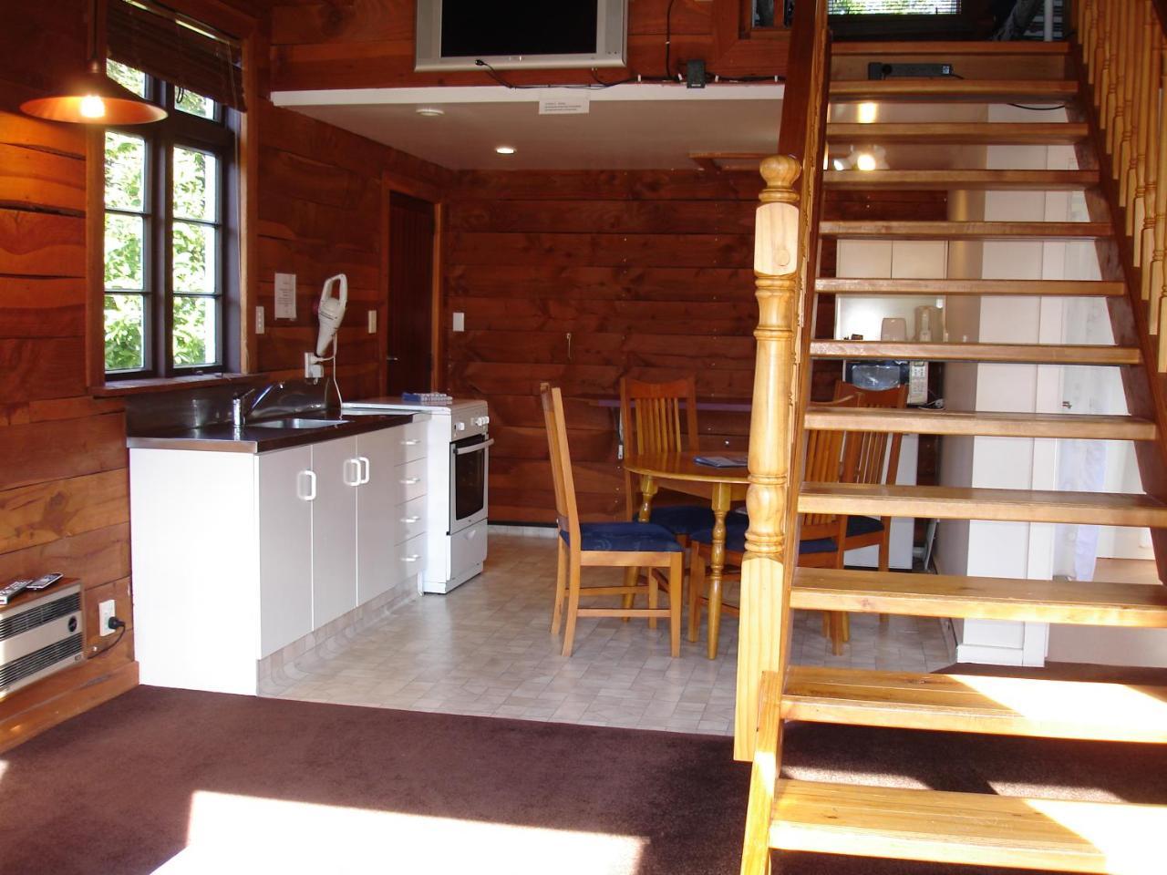 Alpine Holiday Apartments & Campground Hanmer Springs Bagian luar foto